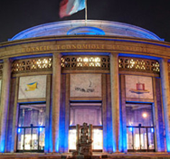 Palais d'Iena écliréen bleu pour le soirée Nuit bleue
